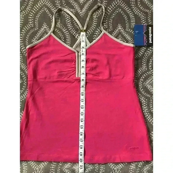 Patagonia Tank Top Shirt Womens Large Pink Balance Racerback Slim Fit Yoga NEW - Picture 9 of 10